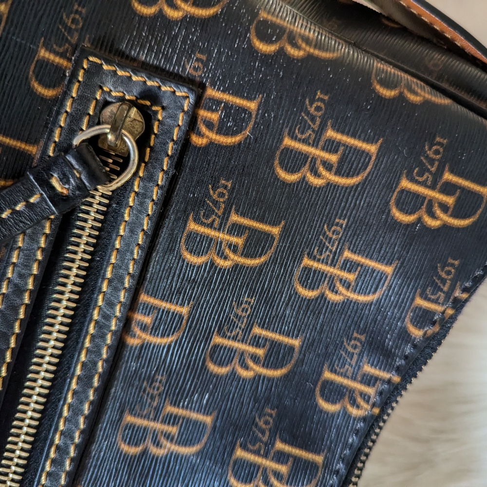 Dooney & Bourke 1975 Collins Black and Brown Women's Designer Bag Purse Luxury - Picture 3 of 13